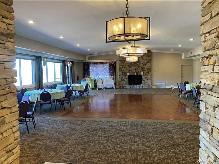 254 Richard Ct #25D — Photo 12