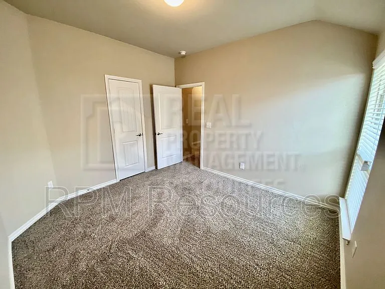 9501 Timberwind Ln — Photo 21
