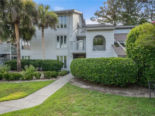 9 Marsh Harbor Dr, Beaufort, SC 29907