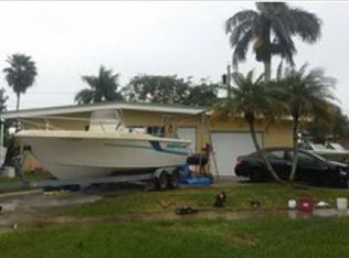 722 NW 18th St, Homestead, FL 33030