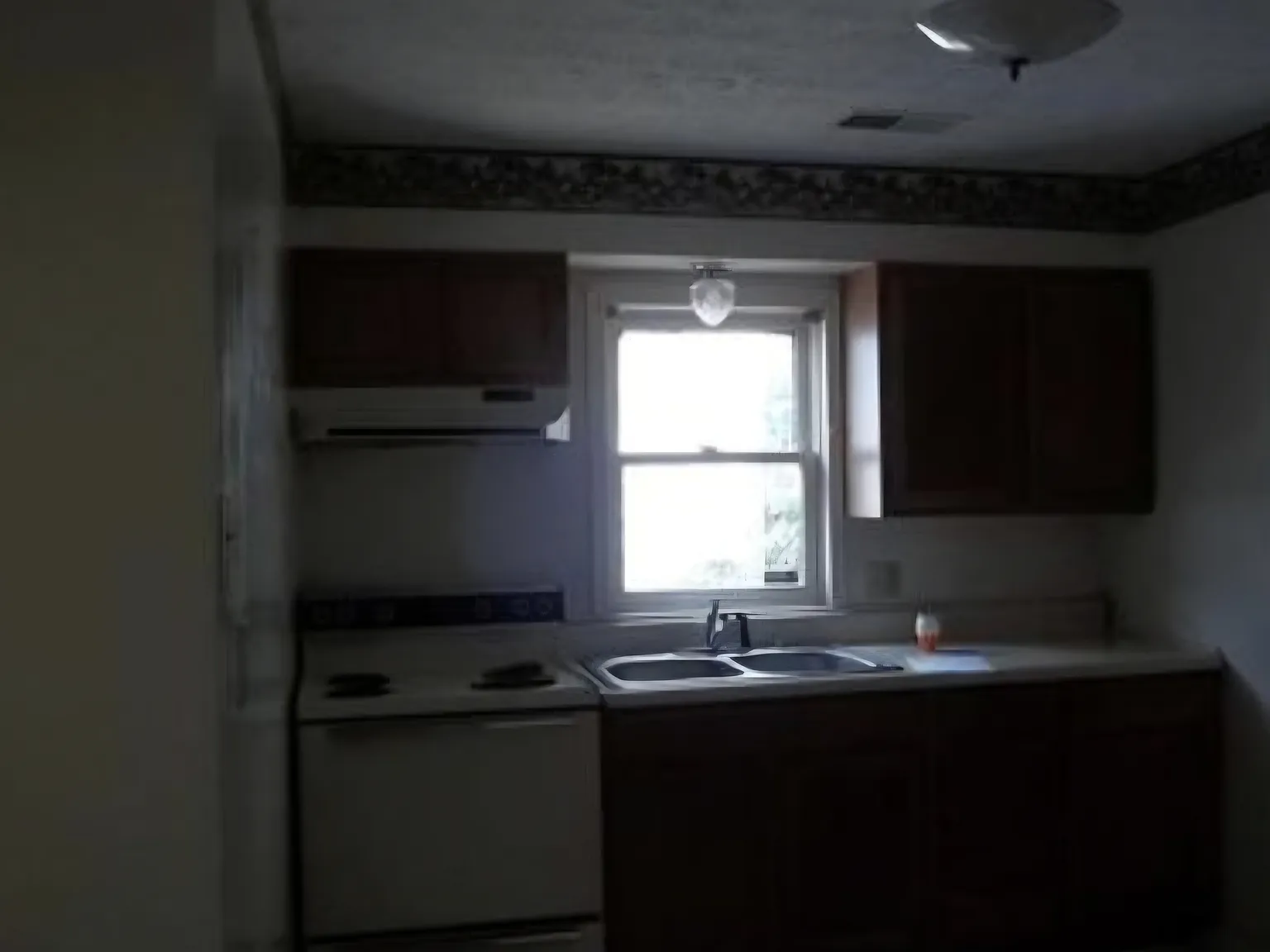 2 bed, 696 sqft, $890 — Photo 3