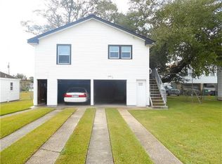 638 1/2 Chalmette St, Harvey, LA 70058