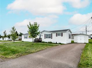 11 Blue Ash St, Moncton, NB E1H 3R1