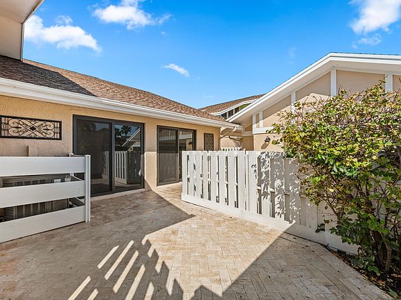 4th image of 3733 Cape Pointe Circle