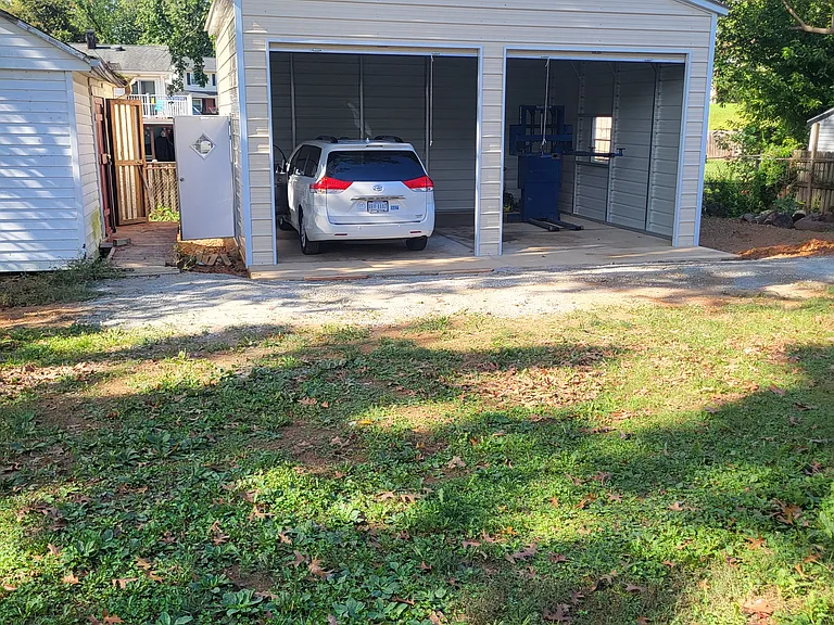 Th garage and shed are not included in the property being rented