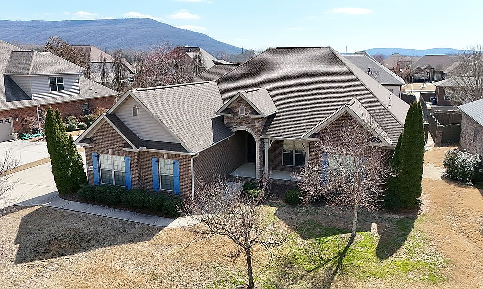1st image of 3005 Laurel Cove Way