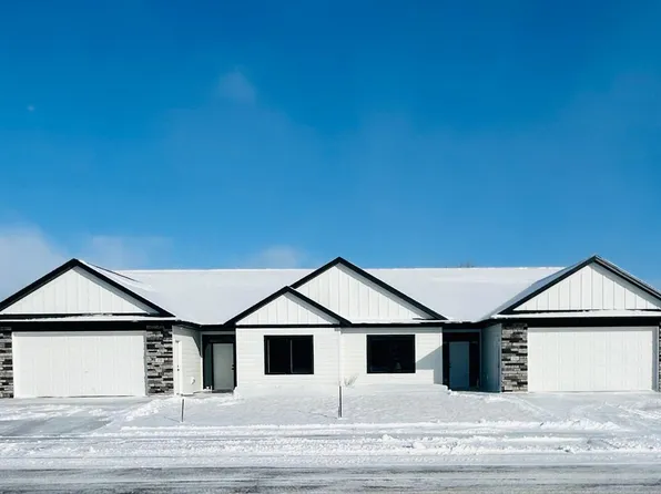158 Sandstone Dr NW, Eyota, MN 55934