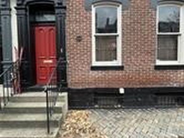 617 Avery St