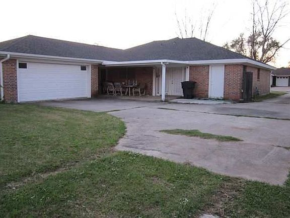 3rd image of 3119 Memphis Ave