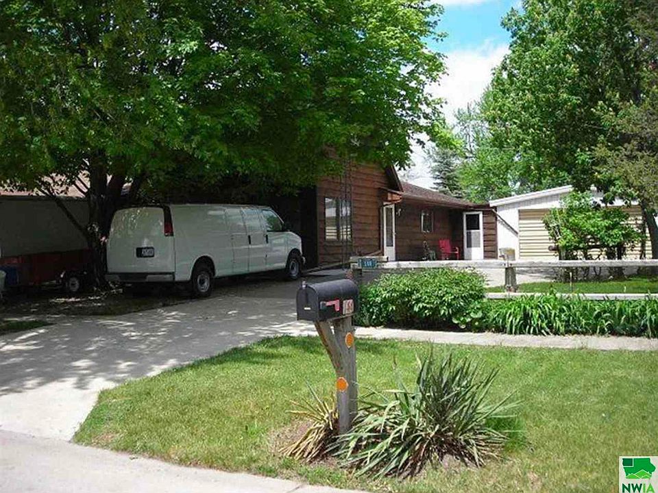 1st image of 144 Cedar St
