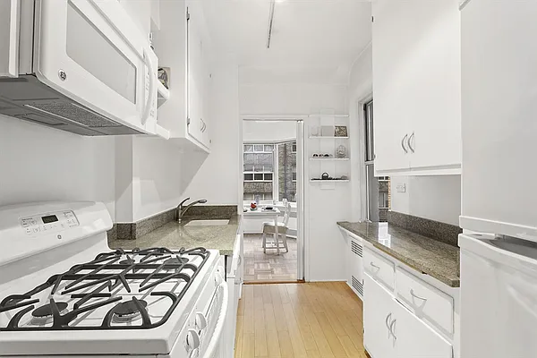 Sold by Corcoran | media 4