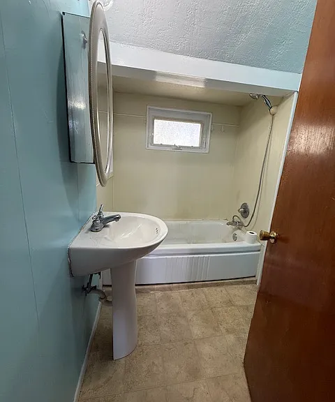 314 W Slingluff Ave #A — Photo 9