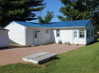 11709 Riverside Dr, Stanwood, MI 49346