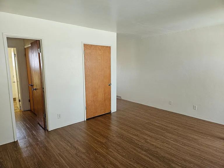 1647 W School Ave #1639-L — Photo 9