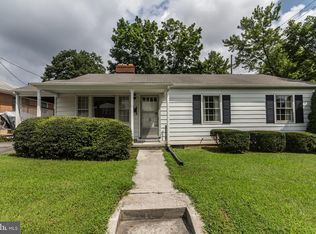 2 Montague Ave, Winchester, VA 22601