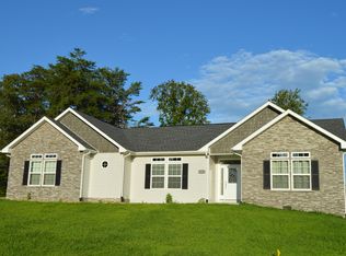 574 Highland Ridge Dr, Crossville, TN 38555