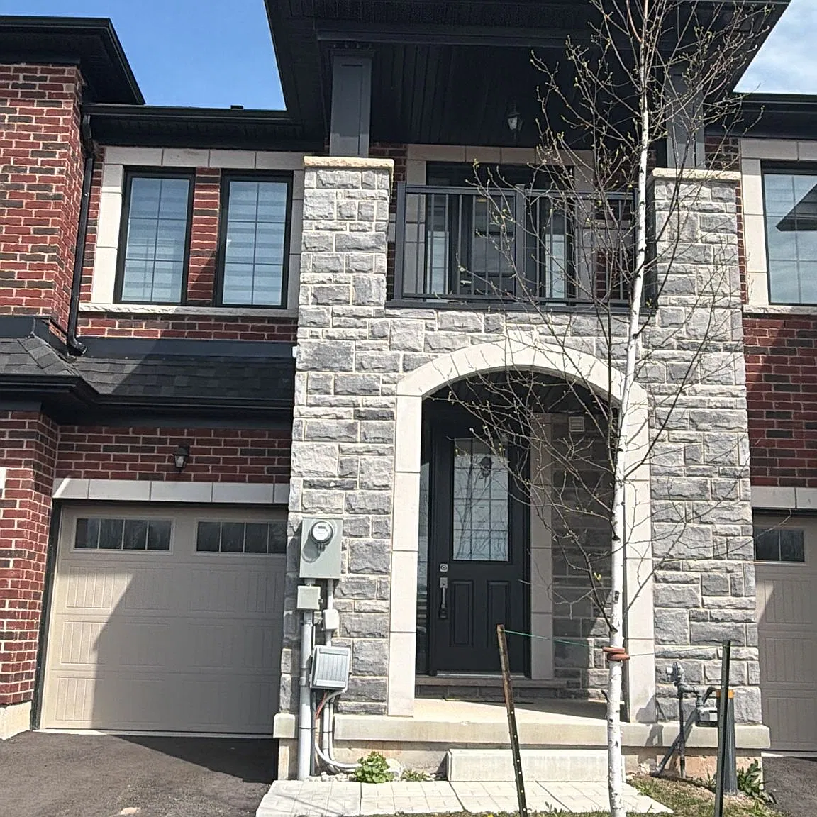 3 bed, $3,000 — Photo 1