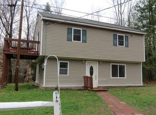 13 Branning Rd, Beach Lake, PA 18405