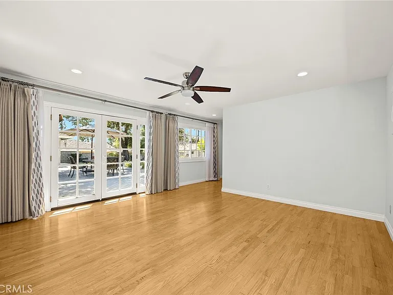 117 Catherine Park Dr — Photo 16