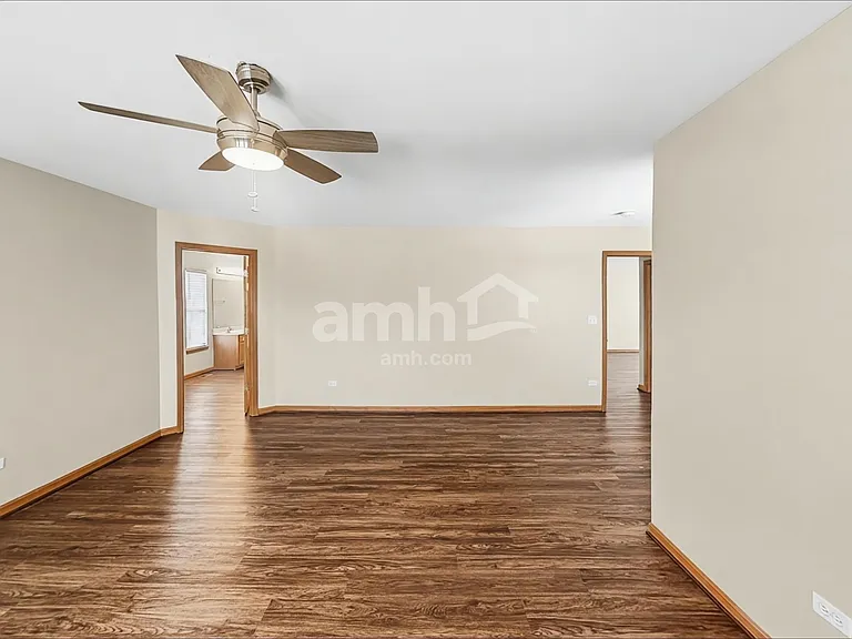 3229 Kenilworth Ln — Photo 11