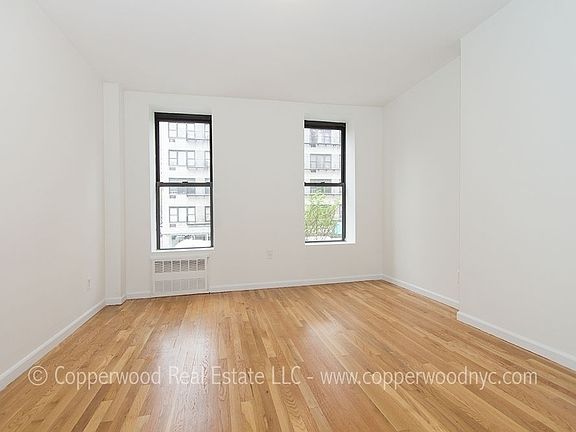 2nd image of 1382 2nd Ave Frnt 2