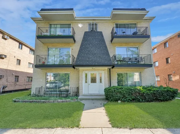 6135 Marshall Ave #101, Chicago Ridge, IL 60415