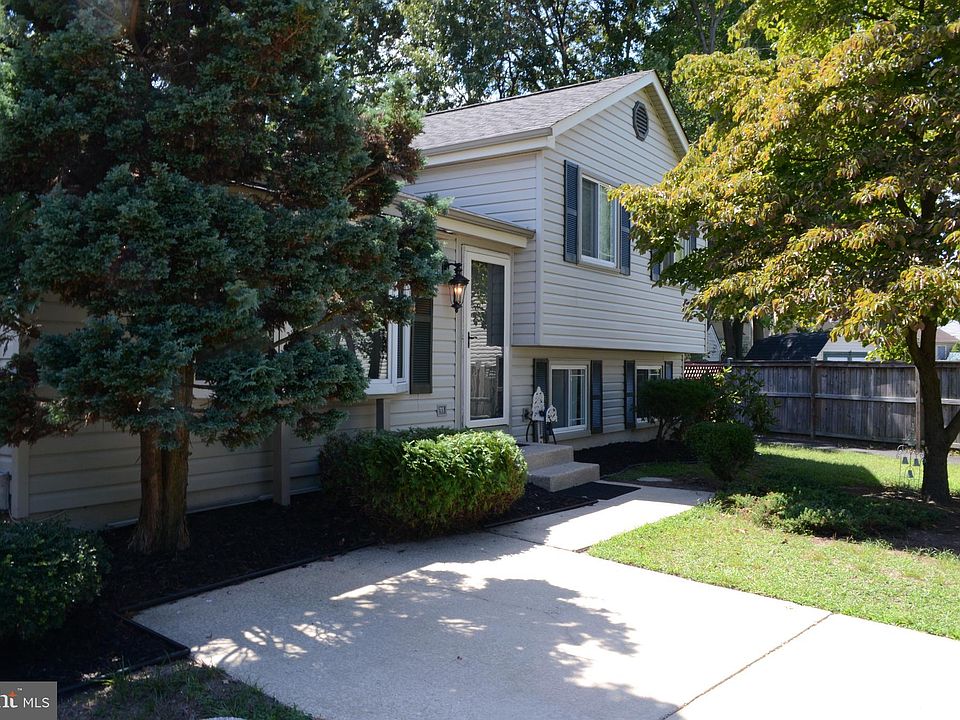 1st image of 2955 Beaver Brook Ct