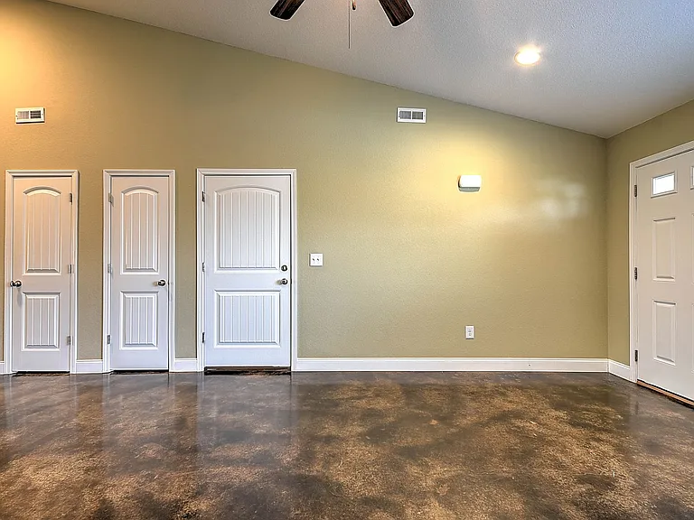 53 Sutter Pl — Photo 16