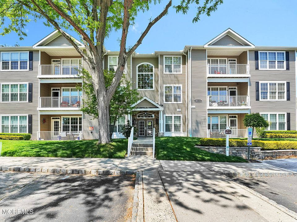 1st image of 110 Shinnecock Drive
