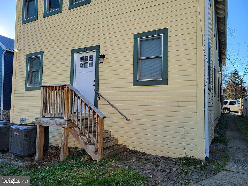 1st image of 452 N Loudoun St #102