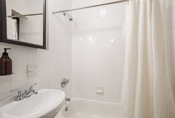 Rented by June | media 19