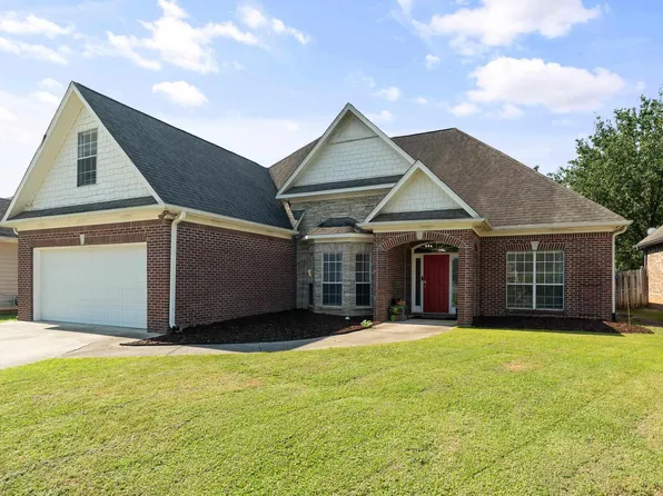 121 Waterford Highlands Trl, Calera, AL 35040