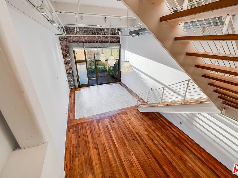 1850 Industrial St #106 — Photo 30
