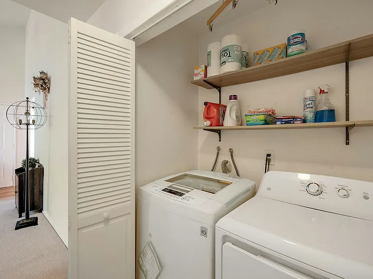 20561 S Vermont Ave #4 — Photo 15