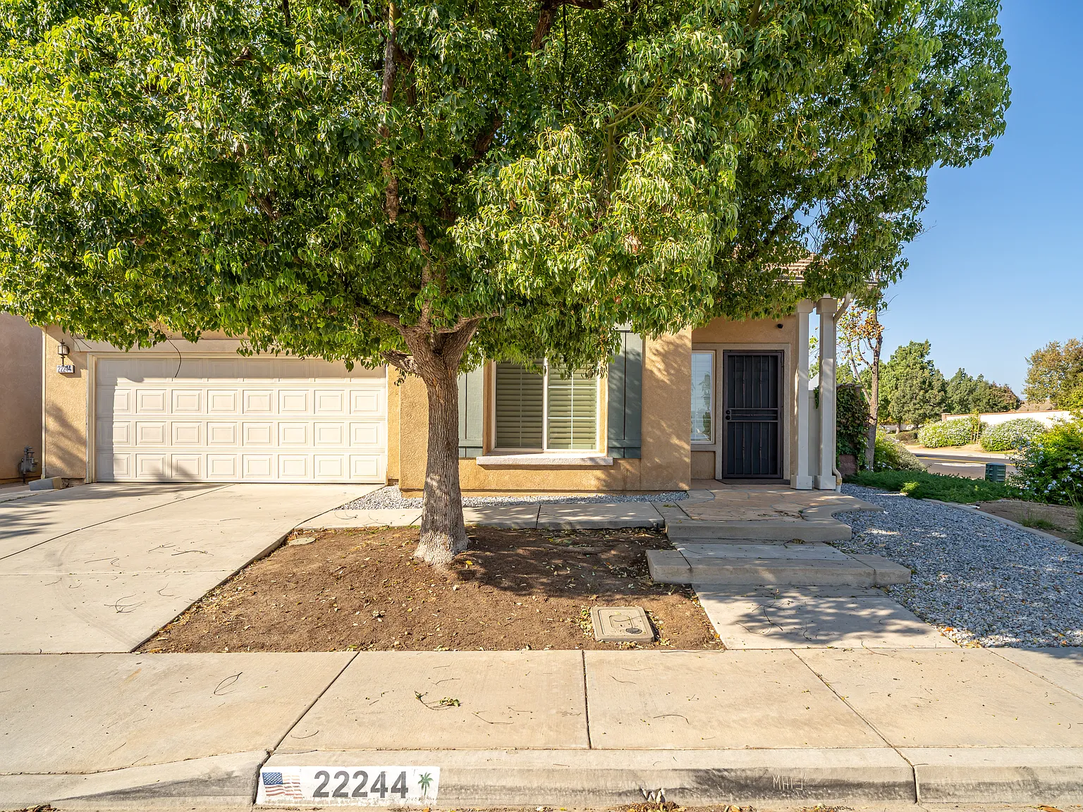 3 bed, 1719 sqft, $3,400 — Photo 2