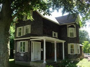 821 Ocean Ave, New London, CT 06320