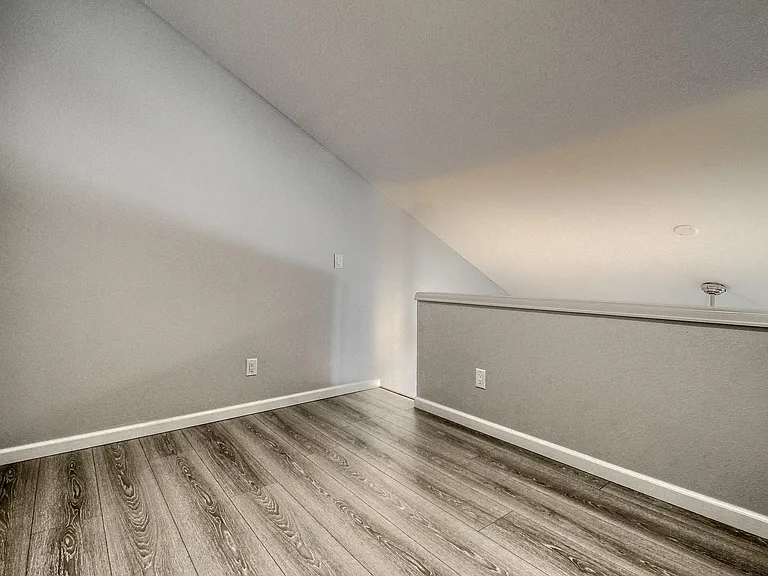 170 S Jackson St #203 — Photo 14