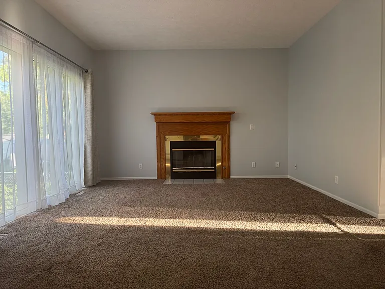 1908 Franklin Dr — Photo 10