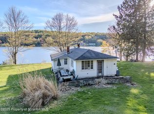 272 Lake Blvd, Union Dale, PA
