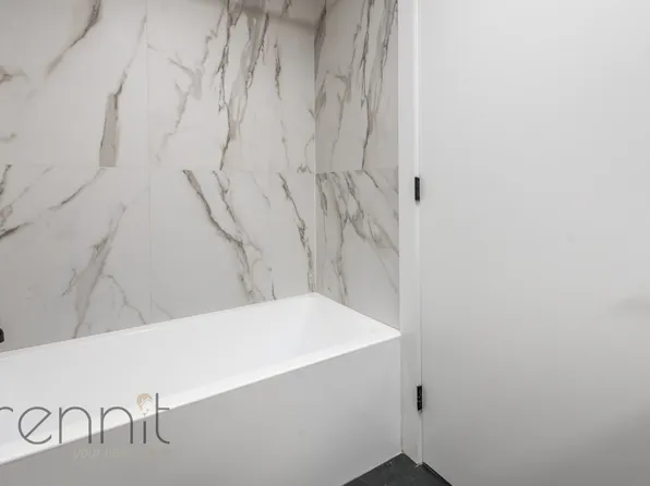 320 Linden Boulevard image 13 of 30