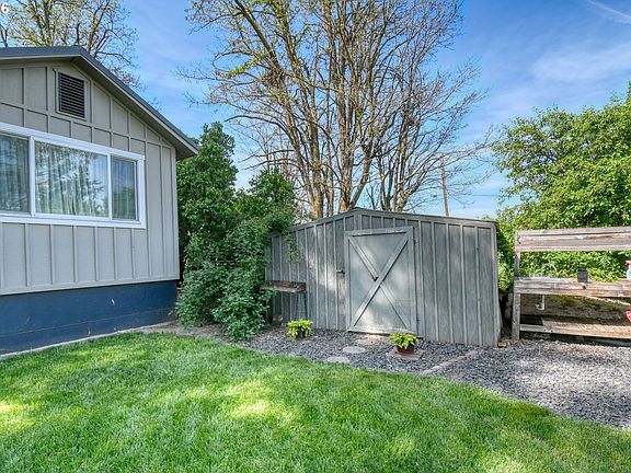 4th image of 73561 Williams Ln