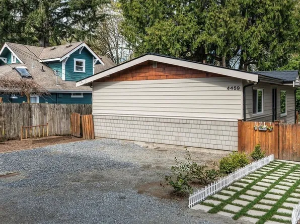 4459 Brygger Drive W, Seattle, WA 98199