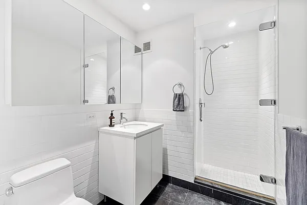 Sold by Compass | media 7