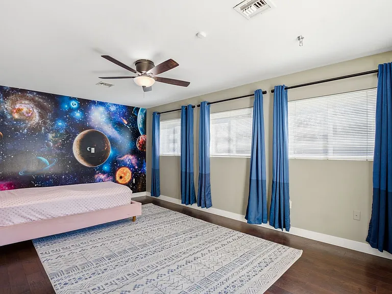 2939 N Manor Dr W — Photo 22