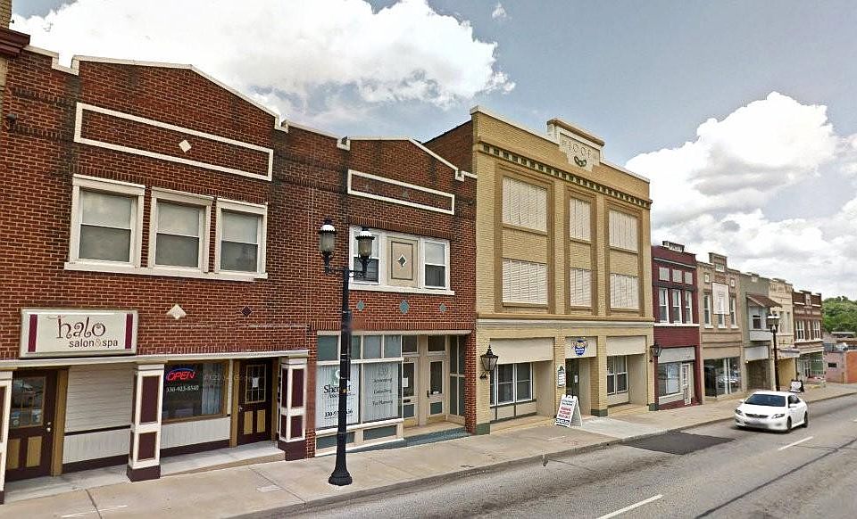 1st image of 141 Portage Trl #1