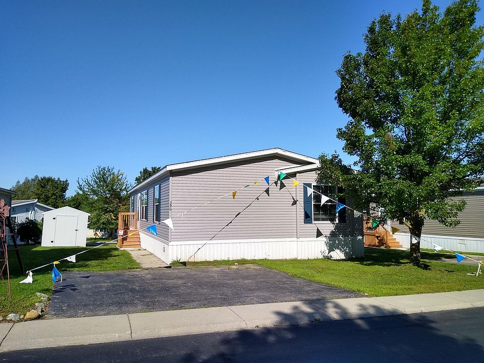 1st image of 396 Shummard Br