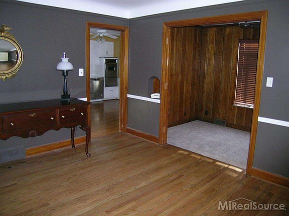 4th image of 427 McKinley Ave