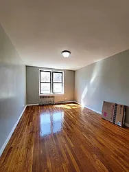 Rented by City Prime Commercial Realty 