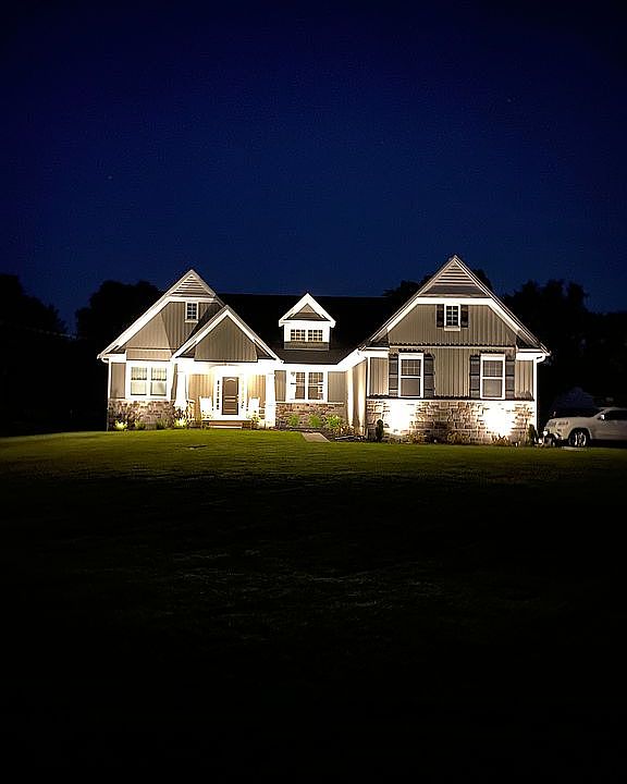 2nd image of 1814 Downs Ave