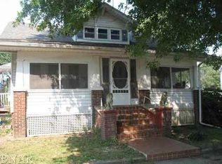 623 N Quincy St, Clinton, IL 61727